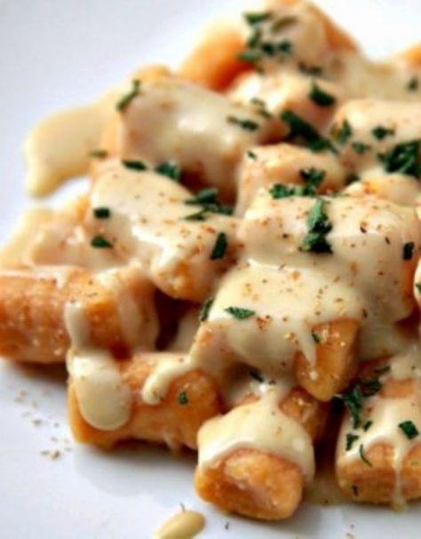 Sweet Potato Gnocchi | I made 4 times the recipe tonight Gouda Cheese Sauce, Resep Pasta, Sweet Potato Gnocchi, Potato Gnocchi, Gouda Cheese, Gnocchi Recipes, Tasty Kitchen, Main Course Recipes, Healthy Dinners