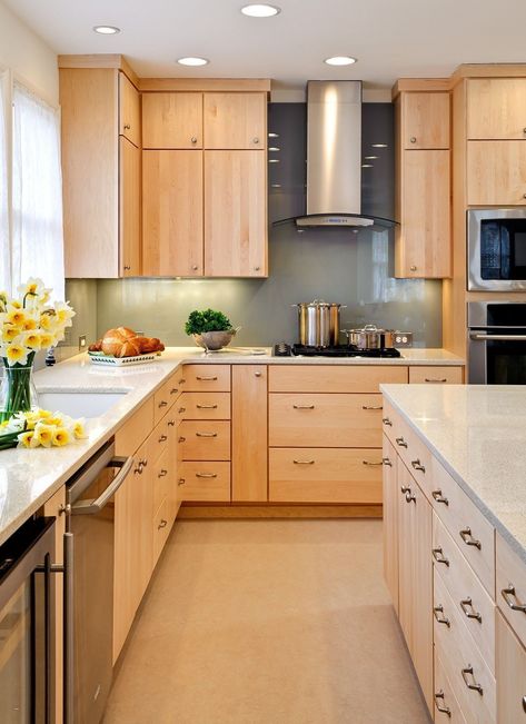 Light Wood Kitchen Cabinets, Birch Kitchen Cabinets, Modern Wood Kitchen, Light Wood Kitchens, Natural Wood Kitchen, Wooden Kitchen Cabinets, Maple Kitchen Cabinets, Birch Cabinets, Light Wood Cabinets