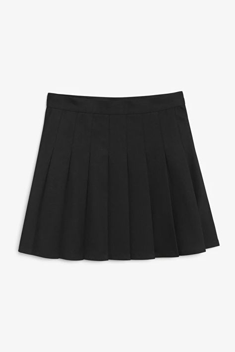 Pleated black short tennis skirt - Black - Monki WW Short Tennis Skirt, Tennis Skirt Black, Black Loafer Shoes, Black Tennis Skirt, School Skirt, Black Pleated Skirt, Crop Top Outfits, Outfit Maker, Black Mini Skirt