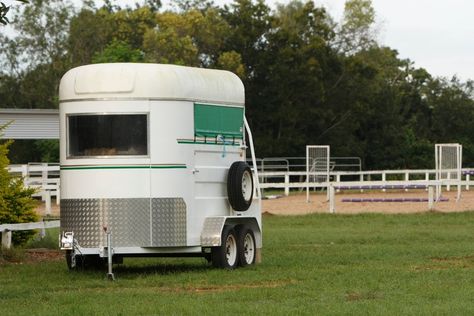 How To Convert A Horse Trailer Into A Camper - Best Horse Rider Horse Trailer Into Camper, Horse Trailer To Camper, Horse Trailer To Camper Conversion, Converted Horse Trailer Campers, Horse Trailer Conversion Campers, Trailer Into Camper, Horse Trailer Camper, Converted Horse Trailer, Camp Trailers