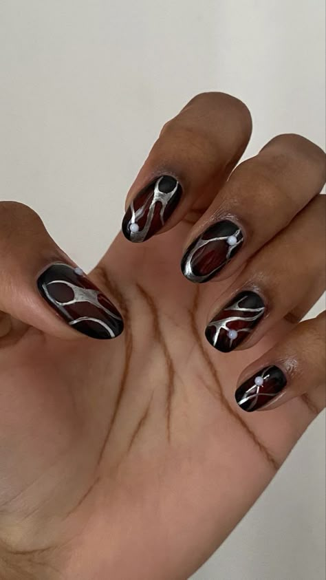 Red Black Nails Short, Black And Silver Nail Designs Short, Dark Chrome Nails Short, Black And Silver Short Nails, Black And Silver Nails Short, Black And Dark Red Nails, Gothic Short Nails, Red Black And Silver Nails, Short Gothic Nails