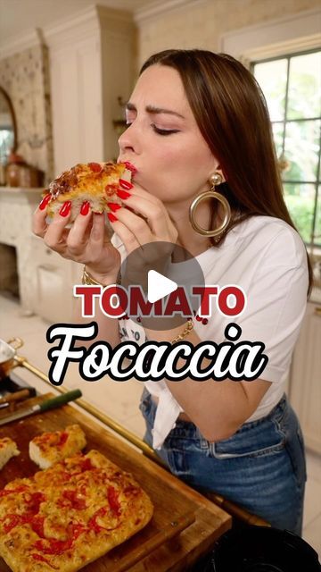 Tomato Focaccia, The Pasta Queen, Pizza Focaccia, Pasta Queen, Queens Food, Pasta Italiana, Focaccia Recipe, Focaccia Bread, Pizza Recipes Homemade