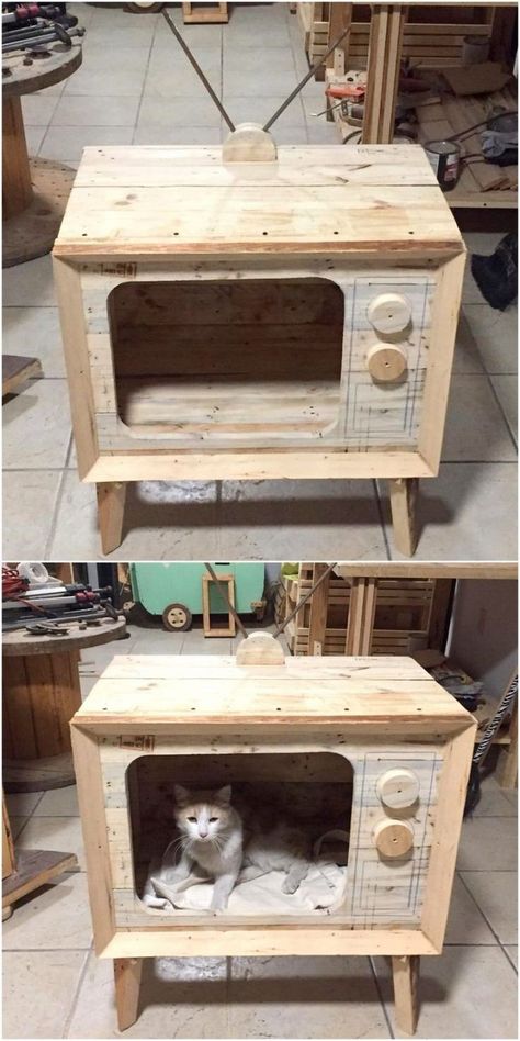 Diy Pallet Decoration, Repurposed Pallet Wood, Pallet Projects Easy, Woodworking Furniture Plans, Pallet Crafts, Diy Simple, Woodworking Projects That Sell, Diy Holz, Beginner Woodworking Projects