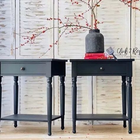 🎨🐝 MudPaint of the Week! 🐝🎨 Gorgeous colors, buttery finish, and a full line of brushes, finishes, and supplies. Shop online or in store. Charcoal - MudPaint Clay Furniture Paint https://honeybeevintagealton.com/products/copy-of-furniture-paint-smoke Charcoal is our darkest gray and is close to a black gray paint color. Darker than Stone and our Smoke, yet not as pure black as our Just Black, our Charcoal furniture paint color is a consistent top-selling MudPaint neutral. Are you looking ... Charcoal Furniture, Furniture Paint Color, Clay Furniture, Painted Furniture Colors, Gray Paint, Just Black, Grey Paint Colors, Furniture Paint, Pure Black