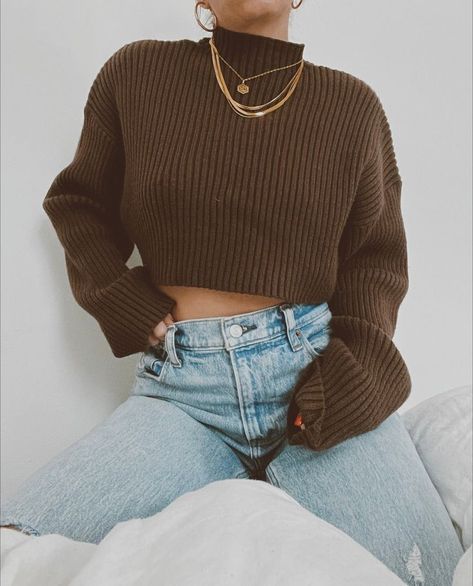 Cropped Sweater Outfit, Knit Sweater Outfit, Outfit Mujer, Cropped Pullover, Sweater Brown, Brown Outfit, Aesthetic Shirts, Stylish Sweaters, Outfit Inspo Fall