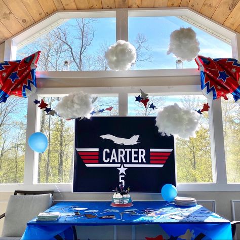 Air Force Birthday Party Ideas, Fighter Jet Birthday Party, Maverick Birthday Party, Top One Birthday, Airplane Birthday Theme, Maverick Top, Air Force Birthday, Pilots Birthday, Lincoln Birthday