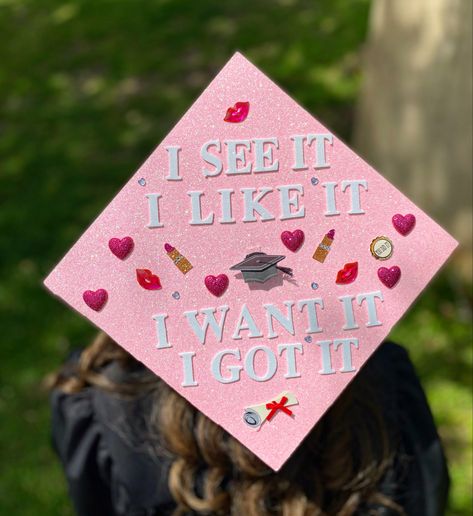 7 rings Graduation Cap Ariana Grande Graduation Cap, Lizzy Core, Rings Graduation, My Everything Ariana Grande, Grad Hats, Graduation 2025, College Grad Cap Ideas, Graduation Cap Decoration Diy, High School Graduation Cap