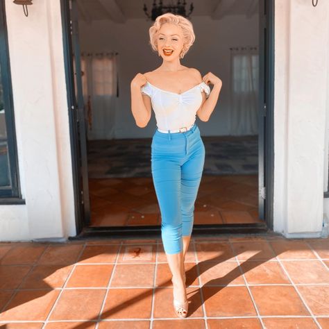 JASMINE CHISWELL (@jasminechiswell) • Instagram photos and videos Jasmine Chiswell, 50s Inspired Outfits, 1950 Outfits, 50s Inspired Fashion, 50s Outfit, 1960s Fashion Women, Capri Outfits, 50s Outfits, Fashion 50s