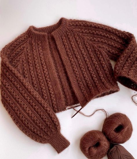 Brown short knitted sweater made from wool yarn. Woolen Sweater Design, Crochet Cardigan Tutorial, Crochet Sweater Design, Woolen Clothes, Crochet Cardigans, Knit Cardigan Pattern, Woolen Sweaters, Handmade Sweater, Vogue Knitting