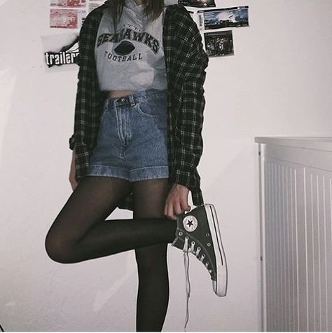 2014 Clothes Aesthetic, Soft Grunge Dress Outfits, Soft Grunge Outfits Tumblr 2014, 2010s Tumblr Outfits, Soft Grunge Outfits For School, 2014 Grunge Aesthetic Outfits, 2014 Grunge Tumblr Outfits, Grunge Outfits 2014, 2010s Emo Fashion