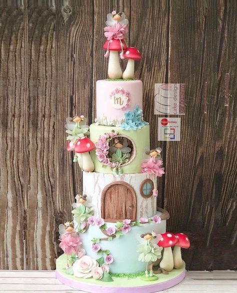 Princess Cake Ideas, Woodland Fairy Cake, Tiered Birthday Cake, Garden Birthday Cake, Fairy Theme Birthday Party, Fairy Garden Cake, Birthday Cake Designs, Fairy Princess Birthday, Fairy Birthday Cake