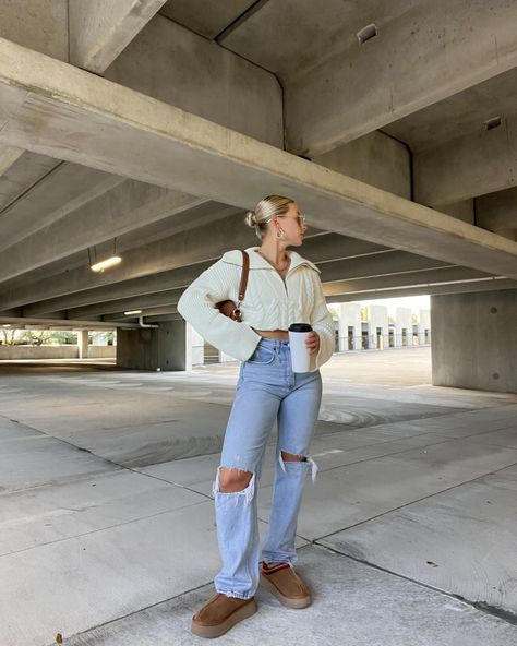 Slipper Outfit, Platform Outfit, Slippers Outfit, Ugg Tazz, Uggs Outfit, Fur Clothing, Ugg Slippers, Cute Winter Outfits, Causual Outfits