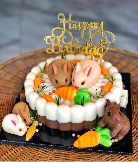 Pudding Decoration, Puding Cake, Jelly Design, Pudding Ideas, Fruit Cake Design, Jelly Desserts, Gelatin Recipes, Jelly Pudding, Jelly Art