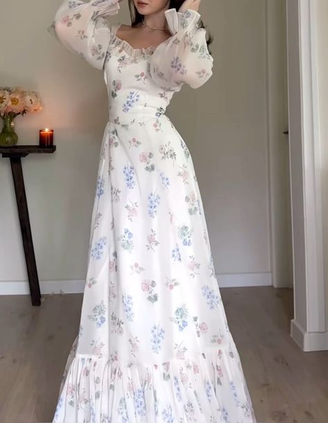 Cute Long Floral Dresses, Classic Summer Dresses Classy, Modest Princess Outfits, Modest Dresses Aesthetic, Pretty Summer Dresses Long, Dress Modest Outfits, Cute Modest Dress, Summer Dress Modest, Classy Modest Dresses