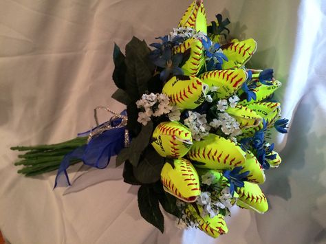 A personal favorite from my Etsy shop https://www.etsy.com/listing/248255712/24-softball-rose-bud-bouquet Softball Flowers, Softball Roses, Softball Ideas, Baseball Wedding, Softball Pictures, Softball Life, Baseball Softball, Rose Bouquet, Rose Buds