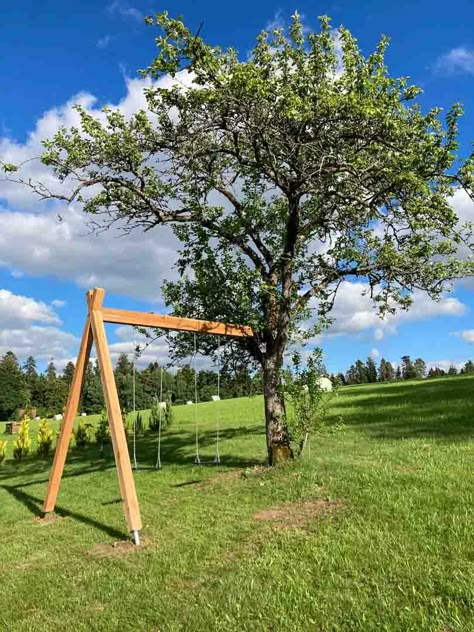 Rope Swings For Trees, Tree Swing Ideas, Swing Set Diy, Diy Swing, Outdoor Play Space, Backyard Kids Play Area, Outdoor Fun For Kids, Play Area Backyard, Tree House Plans