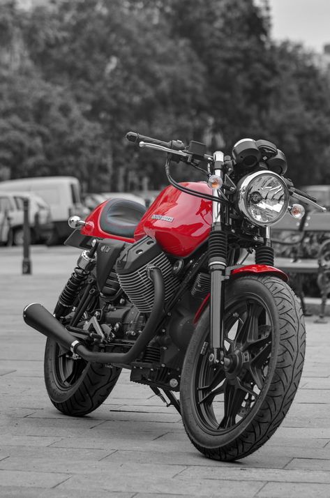 Moto Guzzi V7 Classic | Hungarian custom | Attila Szpisják | Flickr Moto Guzzi V7 Classic, Moto Guzzi V7 Stone, Moto Guzzi California, Moto Guzzi V7, Moto Guzzi Motorcycles, Scrambler Motorcycle, Motorcycle Types, Retro Motorcycle, Car Bike