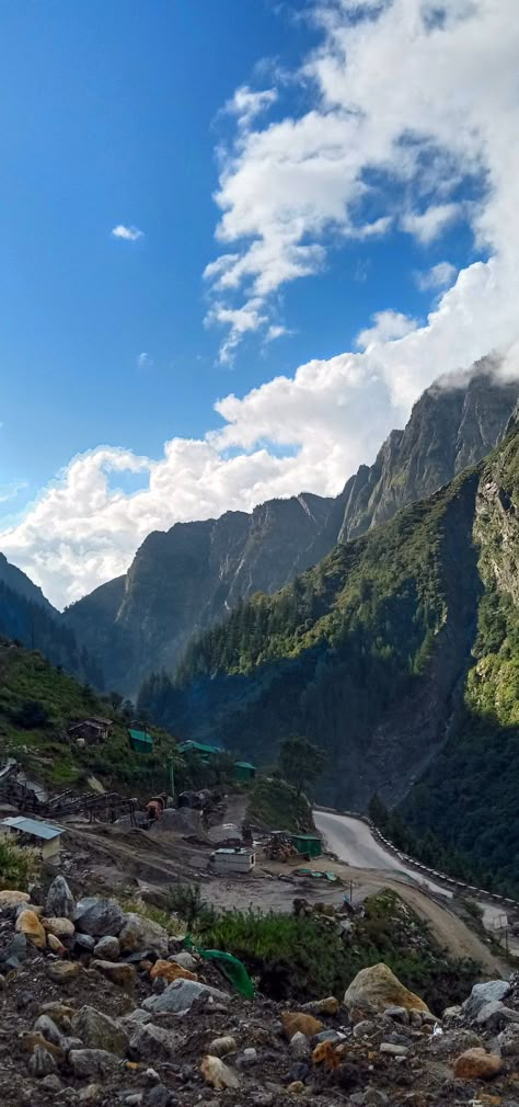 Aesthetic Pictures Of Mountains, Masoori Photos, Uttarakhand Snap, Kotdwar Uttarakhand, Uttarakhand Aesthetic, Pics For Cover Photo, Uttrakhand Beauty, Uttarakhand Mountains, Uttarakhand Nature