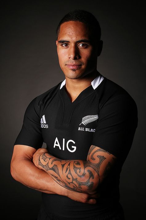 Aaron Smith Image: Getty All Blacks Rugby Team, Nz All Blacks, Aaron Smith, Rugby Boys, Kfc Recipe, All Blacks Rugby, Rugby Sport, Action Pose, Rugby Men