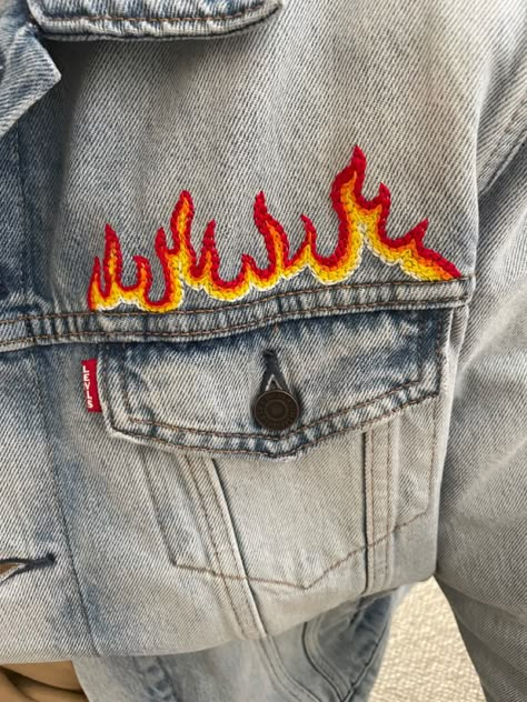 Flame Embroidery, Denim Jacket Embroidery, Hand Stitching Techniques, Diy Pants, Diy Clothes Hacks, Cyberpunk Clothes, Denim Embroidery, Sewing Projects Clothes, Diy Clothes And Shoes