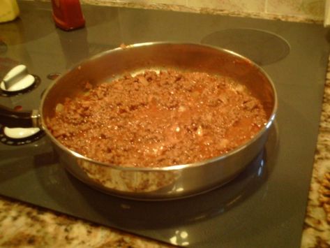 Spanish hamburgers simmering to combine the flavors. Spanish Hamburger Recipe, Hamburger Recipes Easy, Hamburger Recipe, Sloppy Joe Recipe, Joe Recipe, Sloppy Joes Recipe, Hamburger Recipes, Sloppy Joe, Sloppy Joes