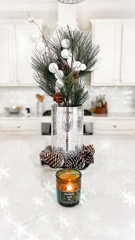 can1love on Instagram: Waiting for snow now❄️Made this easy Wintery Centerpiece for my kitchen island. ❄️Whatcha think? You like? . . ❄️Greenery: @westelm… Easy Holiday Decor, Kitchen Island Centerpiece, Simple Holiday Decor, Holiday Centerpieces, Simple Holidays, Merry Little Christmas, My Kitchen, West Elm, Home Remodeling