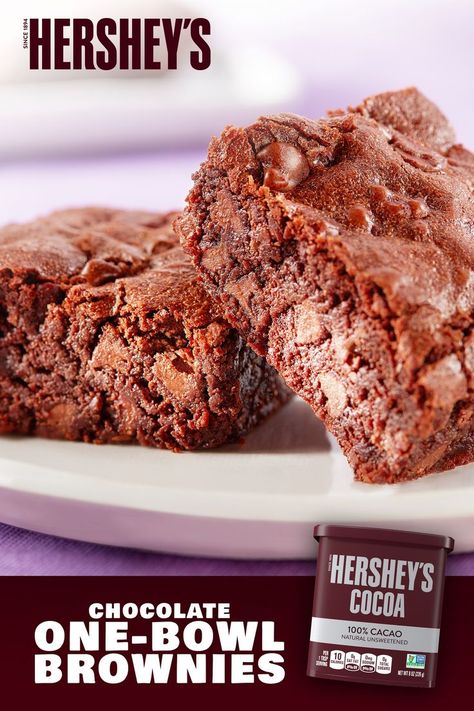 Hershey Chocolate Brownies, Hersheys Cocoa Brownies, Hershey Cocoa Brownies, Hershey Brownie Recipe, Brownie Variations, Hershey Recipes, Cookie Platters, One Bowl Brownies, Brownies Recipes