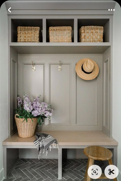 Entry Nook, Stylish Laundry Room, Mud Room Storage, Mudroom Design, Wooden Coat Rack, Wooden Rack, Boot Room, Laundry Mud Room, Storage Hacks