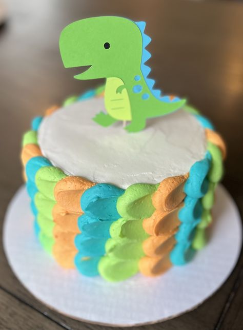 Dino Smash Cake 1st Birthdays, Dinosaur 1st Birthday Cake, Simple 1st Birthday Party Boy, Dinosaur Smash Cake, Cake Dino, Dino Cake, Party Boy, Mini Cakes Birthday, Baby Dino