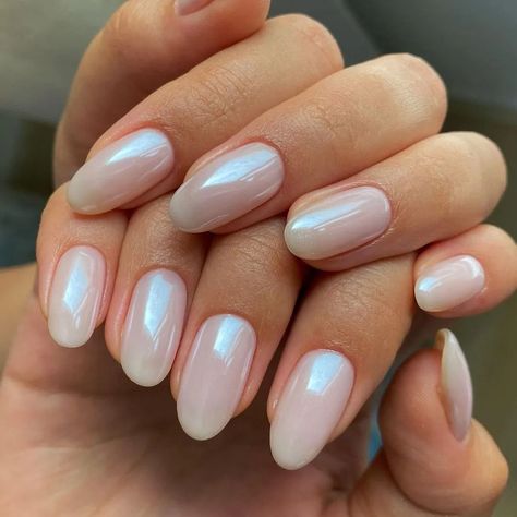 The 40 Prettiest Wedding Nails for Every Kind of Bride -  #Bride #kind #Nails #Prettiest #Wedding Pearl Chrome Wedding Nails, Hailey Bieber Nails Pearl, Haley Bieber Nails Pearl, Bride Nails 2024 Trends, Pearl Chrome Nails Hailey Bieber, Pretty Wedding Ceremony, May Nails, Holiday Nail Designs, Wedding Nails Design