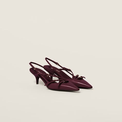 Harvard Graduation, Shoes To Draw, Miumiu Shoes, Miu Miu Heels, Fall Wishlist, Burgundy Heels, Closet Shoes, Luxury Lifestyle Women, Miu Miu Shoes