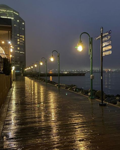 Paul C. Fraser on Instagram: "Foggy, rain soaked morning in Halifax, NS. . #halifax #halifaxnoise #discoverhalifax #novascotia #downtownhalifax" Halifax Nova Scotia Downtown, Halifax Nova Scotia Aesthetic, Halifax Aesthetic, Halifax Downtown, Maritime Aesthetic, Foggy Rain, Halifax Canada, Downtown Halifax, March Break