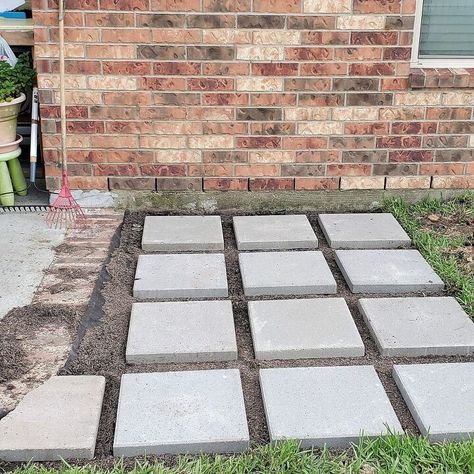 After we extended our patio in 2017 we realized that we had everything EXCEPT a {semi-}permanent home for the grill.We didn't want a patio that spanned the length of our home or anything that couldn't be changed later if we wanted to.In our previous home we extended our patio with pavers & let the grass grow in between for an English garden look & feel. We decided to use a similar technique to create this grill landing pad. Start with a plan. First I mapped out the space. Using the… Fire Pit Area Next To Patio, Diy Patio With Grass Between Pavers, Grill Area Pavers, Grill Patio Area, Paver Area For Grill, Front Porch Paver Patio Ideas, Decomposed Granite With Pavers, Brick Border Patio, Diy Backyard Grill Area