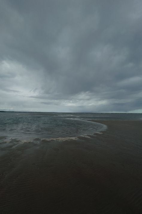 Dark Cloudy Sky Aesthetic, Cloudy Sky Aesthetic, Dark Cloudy Sky, Ocean Blvd, On A Rainy Day, Cloudy Sky, I Dont Have Friends, Day At The Beach, A Rainy Day