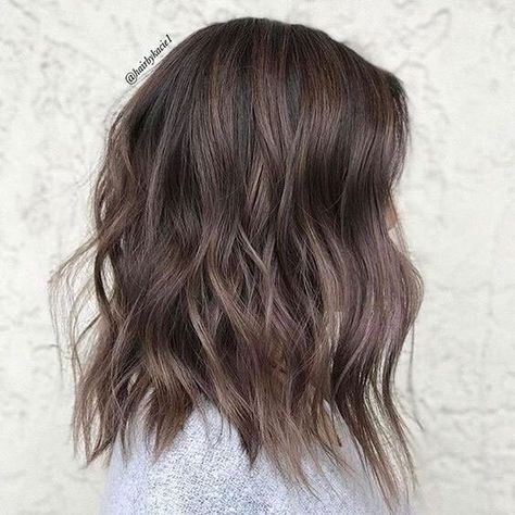 Subtle Lob Beige Blonde Balayage, Medium Shaggy Hairstyles, Brown Hair Inspiration, Thick Coarse Hair, Ombre Blond, Choppy Haircuts, Medium Hair Color, Thick Hair Styles Medium, Medium Bob Hairstyles