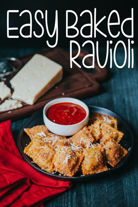 Easy Vegetarian Appetizers, Baked Ravioli Appetizer, Ravioli Fillings, Easy Baked Ravioli, Easy Kid Friendly Recipes, Fried Ravioli Recipe, Baked Ravioli Recipe, Kid Friendly Vegetarian Recipes, Easy Ravioli