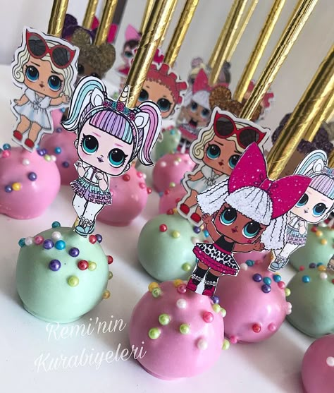 Lol Cake Pops Ideas, Lol Surprise Cake Pops, Lol Doll Birthday Decorations, Lol Cakepops, Lol Doll Cake Pops, Lol Cake Pops, Lol Surprise Cupcakes, Lol Doll Birthday Party Ideas, Lol Cupcakes