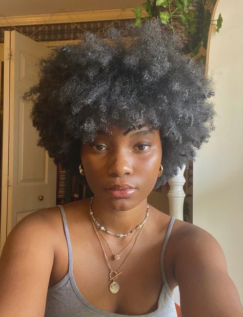 Small Afro Black Women, Round Afro Natural Hair, Small 4c Afro, Type 4 Haircuts, 4b Afro Short, Short Fro Styles Black Women, Short 4c Curly Hair, 4c Short Afro, Fro Black Women