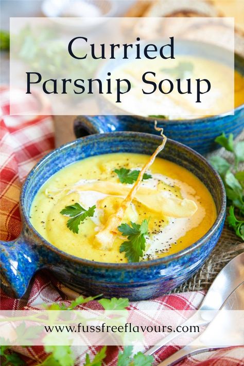 Bowl of creamy curried parsnip soup Lentil And Bacon Soup, Curried Parsnip Soup, Parsnip Crisps, Best Lentil Soup Recipe, Recipe Vegetables, Parsnip Recipes, Vegetables Soup, Soup Maker Recipes, Winter Lunch