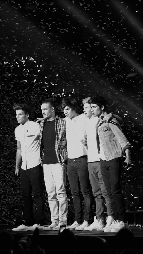 One Direction Collage, One Direction Background, Four One Direction, One Direction Lockscreen, Gambar One Direction, One Direction Wallpaper, Black And White Photo Wall, Black And White Picture Wall, One Direction Quotes