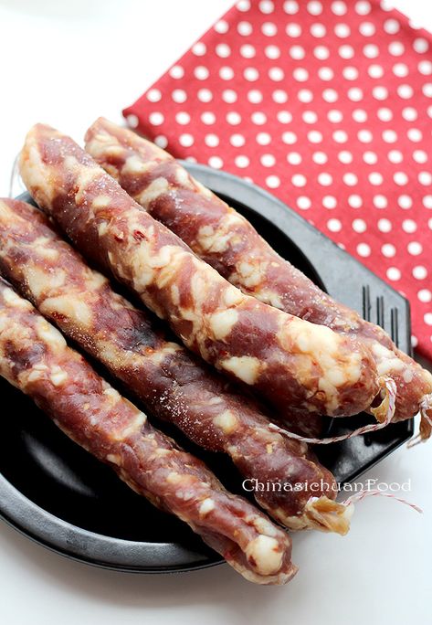 How To Cook Chinese Sausage, Cured Meat Recipes, Home Made Sausage, Sausage Making Recipes, Chinese Sausage, Homemade Sausage Recipes, Foreign Food, Meat Dinners, Homemade Sausage