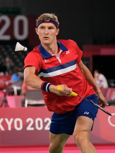 Viktor Axelsen (Denmark) 🥇 Women's singles • Tokyo 2020 Olympics #badminton Badminton Olympics, Viktor Axelsen, Olympic Badminton, Badminton Sport, 2020 Olympics, Olympic Athletes, Olympic Sports, Tokyo 2020, Body Reference