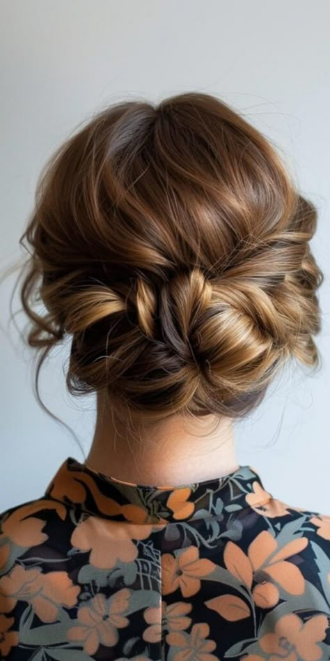 Discover 32 chic updos tailored for shoulder length hair. From casual days to special events, these styles keep you looking your best. Bridal Hair For Mid Length, Cute Updos For Medium Hair Wedding, Wedding Day Hair And Makeup, Hair Updo Shoulder Length, Mid Length Hair Updos, Shoulder Length Bride Hair, Should Length Hair Updo, Updo On Medium Length Hair, Semi Formal Hairstyles Shoulder Length