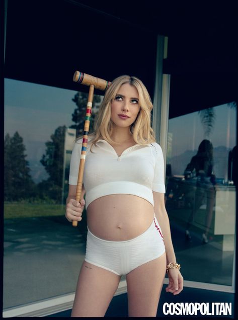 Pregnant Actress, Emma Roberts Style, Giambattista Valli Dress, Frankies Bikinis, Emma Roberts, Celebrity Couples, Pregnant Women, Cosmopolitan, Maternity Clothes