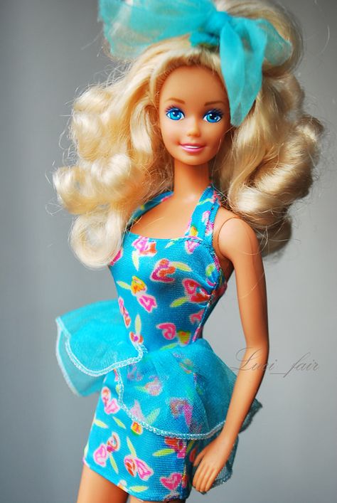 Fashion Play Barbie, 1991 | Last in series. Beautiful dress.… | Flickr 90s Barbie Dolls, 90s Barbies, Old Barbie Dolls, To My Grandma, 90s Barbie, Barbie 1990, Barbie 80s, Barbie 90s, Barbie Wardrobe