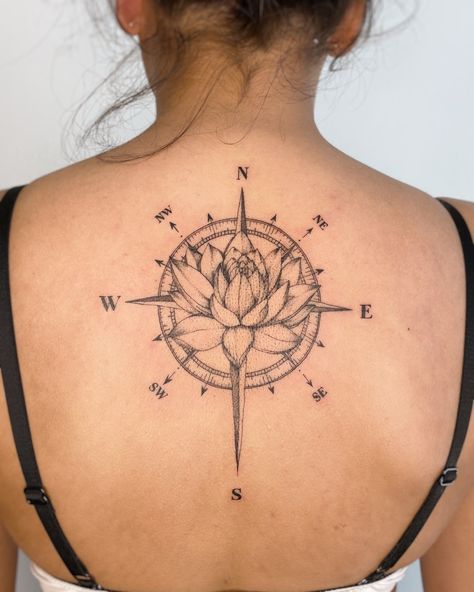 Liza van Olden-Sie | Tattooing on Instagram: “Lotus and compass back piece for Shanice 🤍⠀⠀⠀⠀⠀⠀⠀⠀⠀ .⠀⠀⠀⠀⠀⠀⠀⠀⠀ .⠀⠀⠀⠀⠀⠀⠀⠀⠀ .⠀⠀⠀⠀⠀⠀⠀⠀⠀ #tattoo #tattoos #botanicaltattoo #flowertattoo…” Compass And Lotus Flower Tattoo, Lotus Flower Compass Tattoo, Lotus Compass Tattoo, Compass Tattoo Back, Compass Back Tattoo, Pink Lotus Tattoo, Mandala Compass Tattoo, Watercolor Lotus Tattoo, Hand Tattoos Pictures