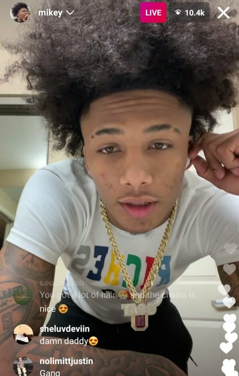 Williams Basketball, Face Lighting, Chris Brown Art, Afro Styles, Mikey Williams, Afro Hairstyles Men, Princeton Perez, Mike Williams, Cute Dreads