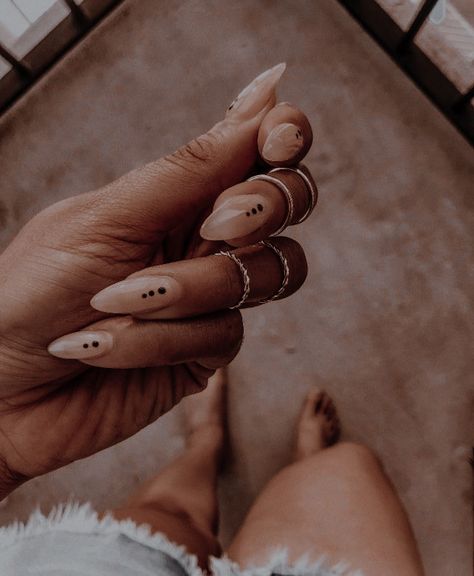 Beige Nails Design, Almond Shaped Nails, Sophisticated Nails, Burst Of Color, Manicure Inspiration, Shaped Nails, Beige Nails, Almond Shape Nails, Almond Nails Designs