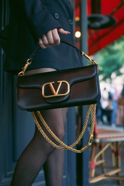 Valentino Resort, Purse Outfit, Luxury Bags Collection, Italian Luxury Brands, Valentino Women, Bags Aesthetic, Valentino Bags, Best Bags, Bags Designer Fashion