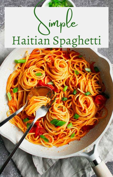 Caribbean Pasta, Haitian Spaghetti Recipe, Haitian Spaghetti, Meal Ready To Eat, Food Experiments, Haitian Food Recipes, Spaghetti Pasta, Jamaican Recipes, Spaghetti Recipes